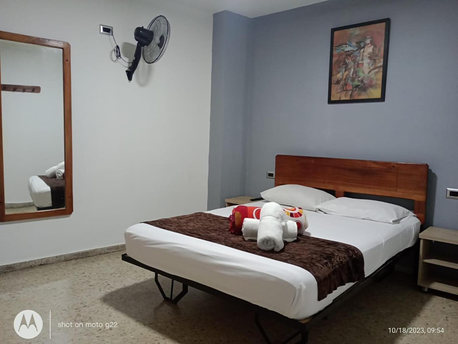 Hotel Medellin Kapital Екстер'єр фото